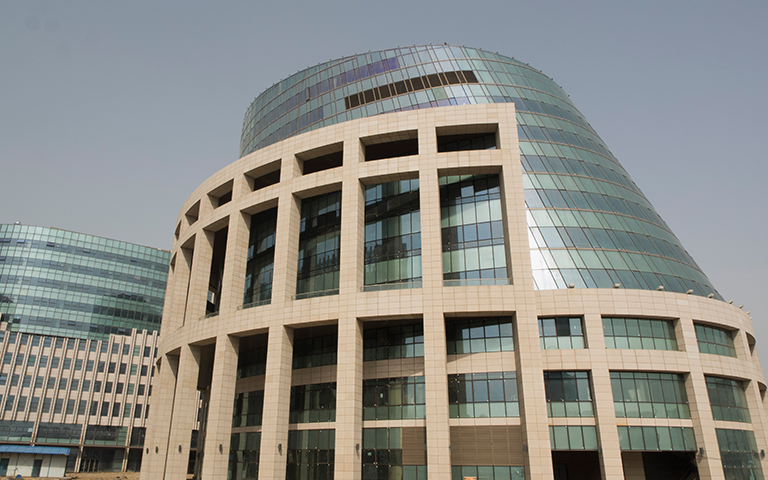 太原經(jīng)濟(jì)開發(fā)區(qū)高科技孵化基地防火門、防火卷簾